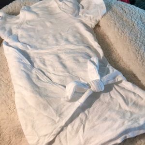 Old Navy faux wrap short sleeve, white, Large